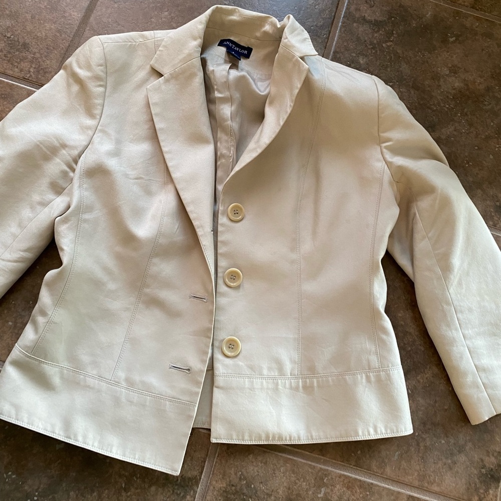 Ann Taylor Summer Blazor